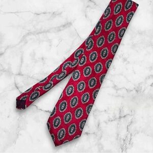 Wimbley Vintage 63” Red Tie.